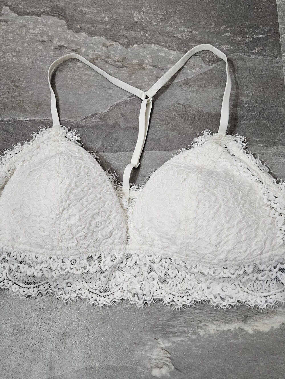 Aerie Eyelash Lace Padded Bralette. T Back. White. Size M.